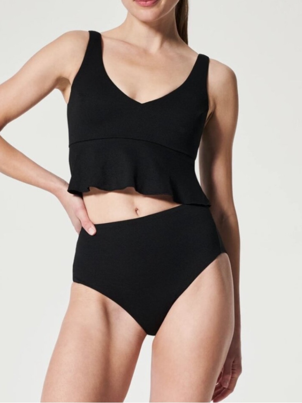 NWOT Spanx Pique Flounce Bikini Top Size M